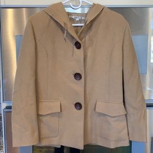 Hache tan coat